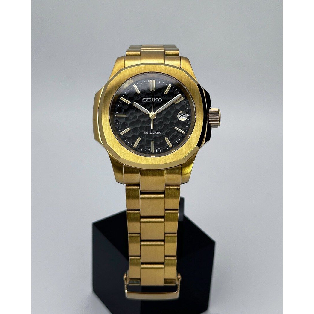Custom Seiko Mod • Black Dimple Gold Nautilus • 40mm